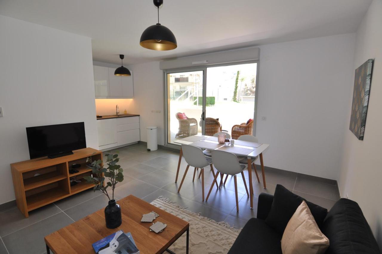 Fantastic Two-Bedroom Apartment - Le Jardin Des Iles Αντίμπ Εξωτερικό φωτογραφία